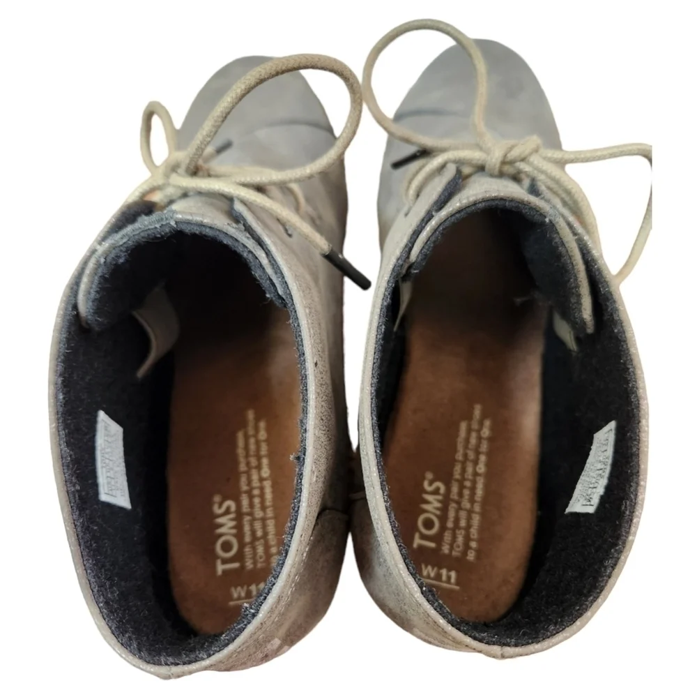 Toms Women's Desert Wedge Gray Metallic Bootie / Ankle Boot, size 11 NEW - Picture 9 of 12
